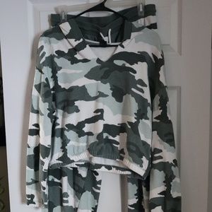 Wild Fable by Target Sweat suit